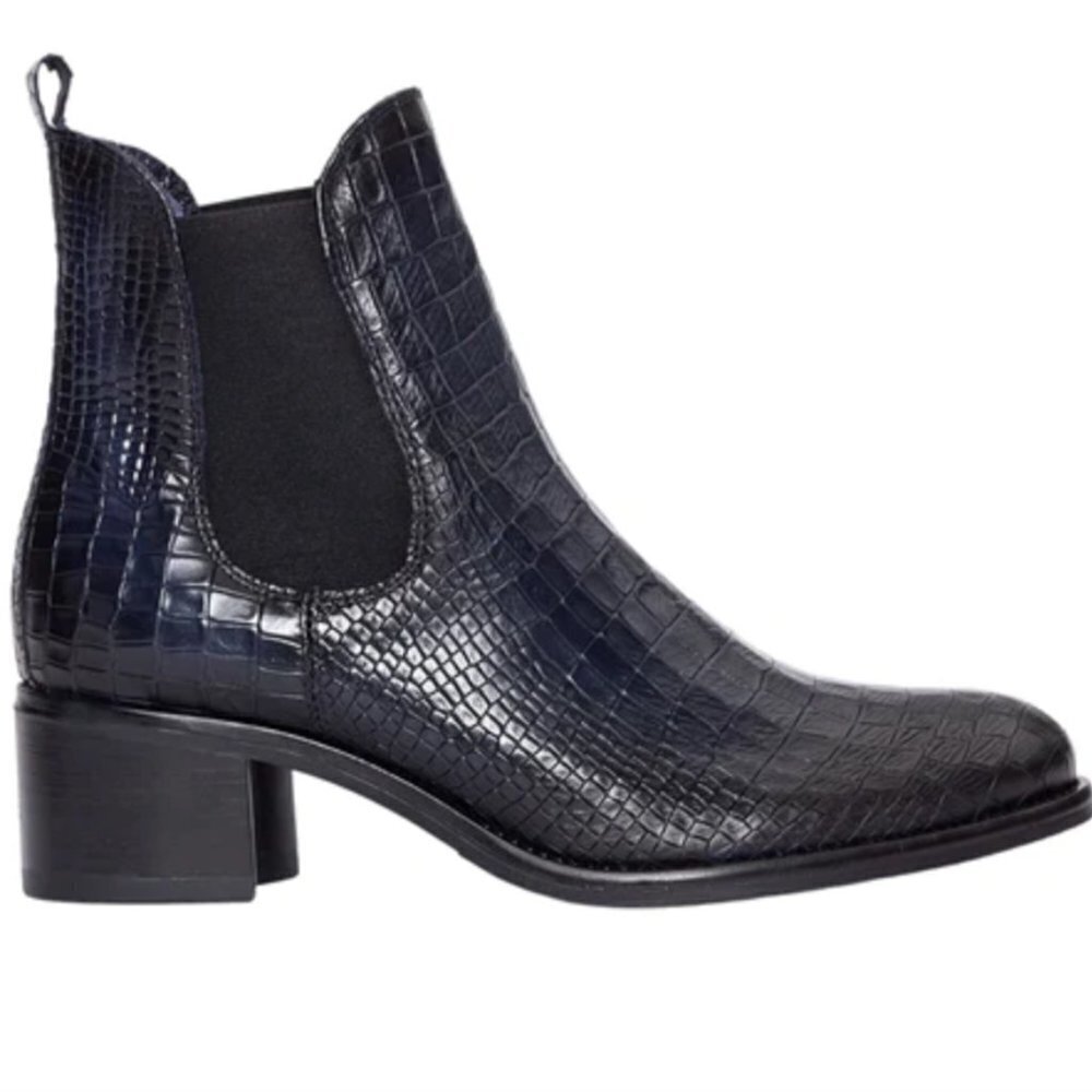 NWOT ATELIERS BLACK BRONX CROCO SNAKESKIN LEATHER CHELSEA BOOTIES - 7